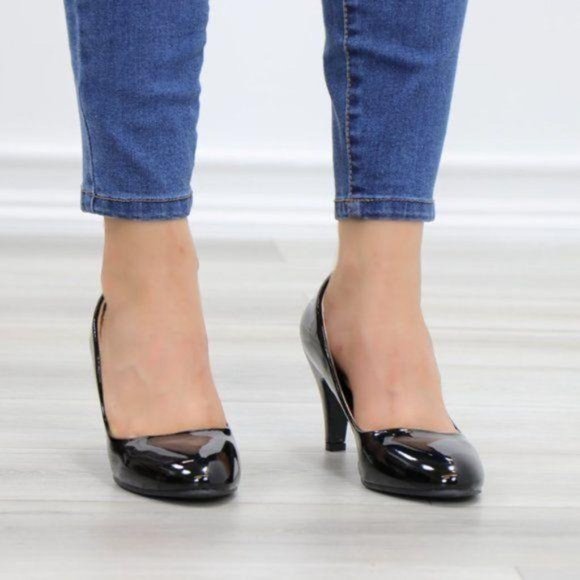 Black Patent Round Toe Kitten Low Heel Pumps - Picture 11 of 11